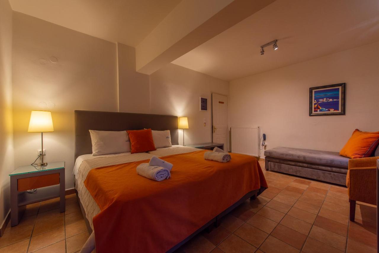 Kastro Maini Hotel Areopoli Exterior photo