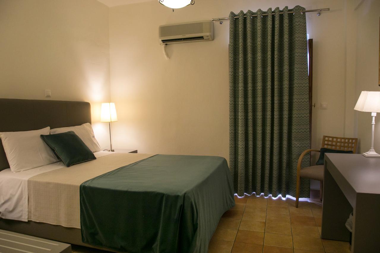 Kastro Maini Hotel Areopoli Exterior photo